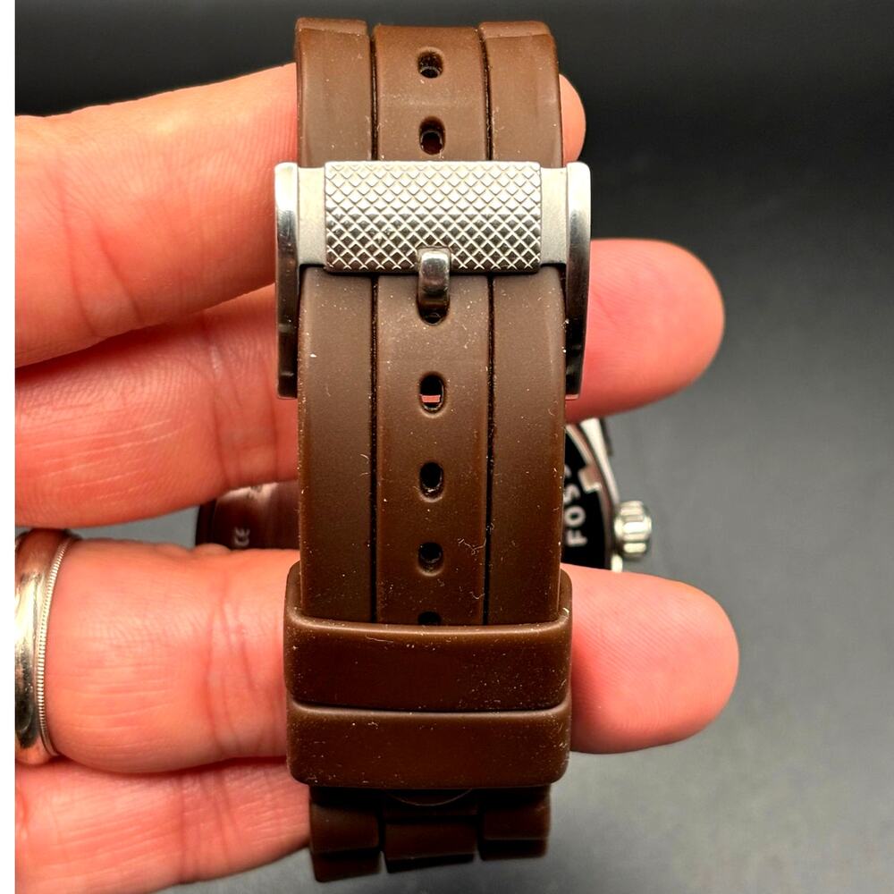 Fossil Machine FS4596 Men’s Chronograph white Dial Brown Silicone Strap Watch - Picture 15 of 17